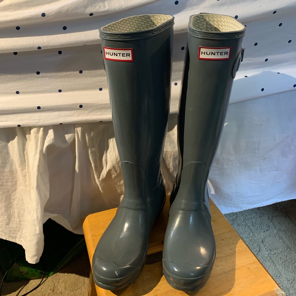 Size 7 Hunter Tall Rainboots Gray